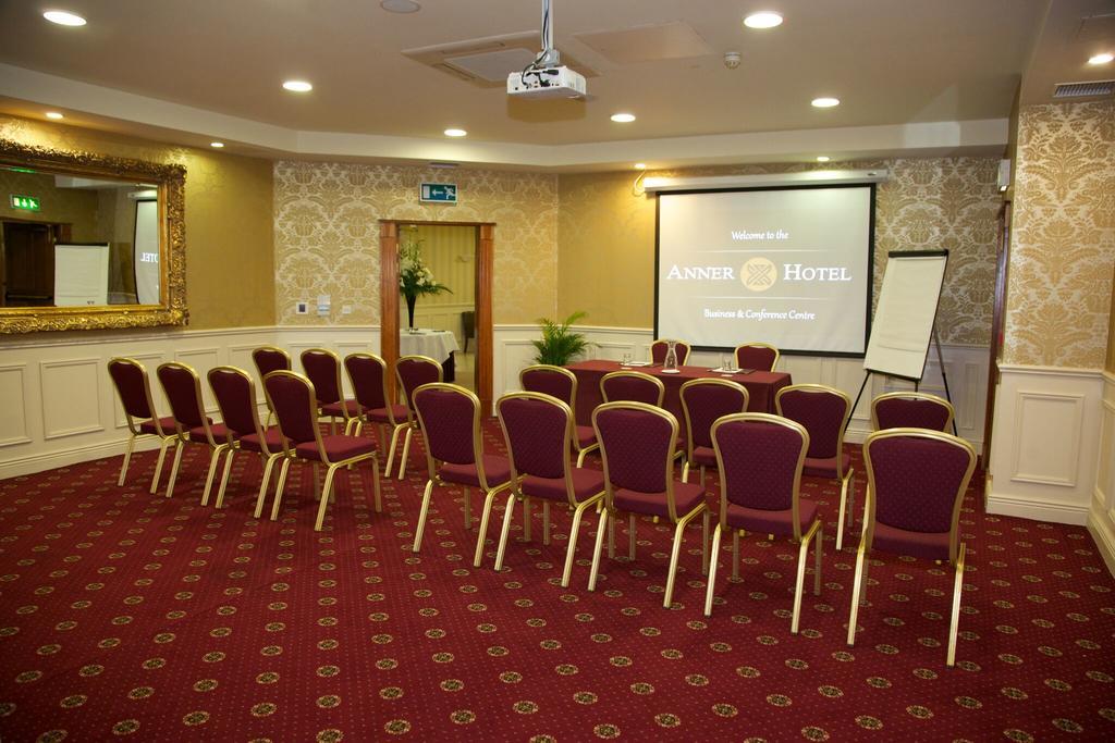 Anner Hotel Thurles Eksteriør billede