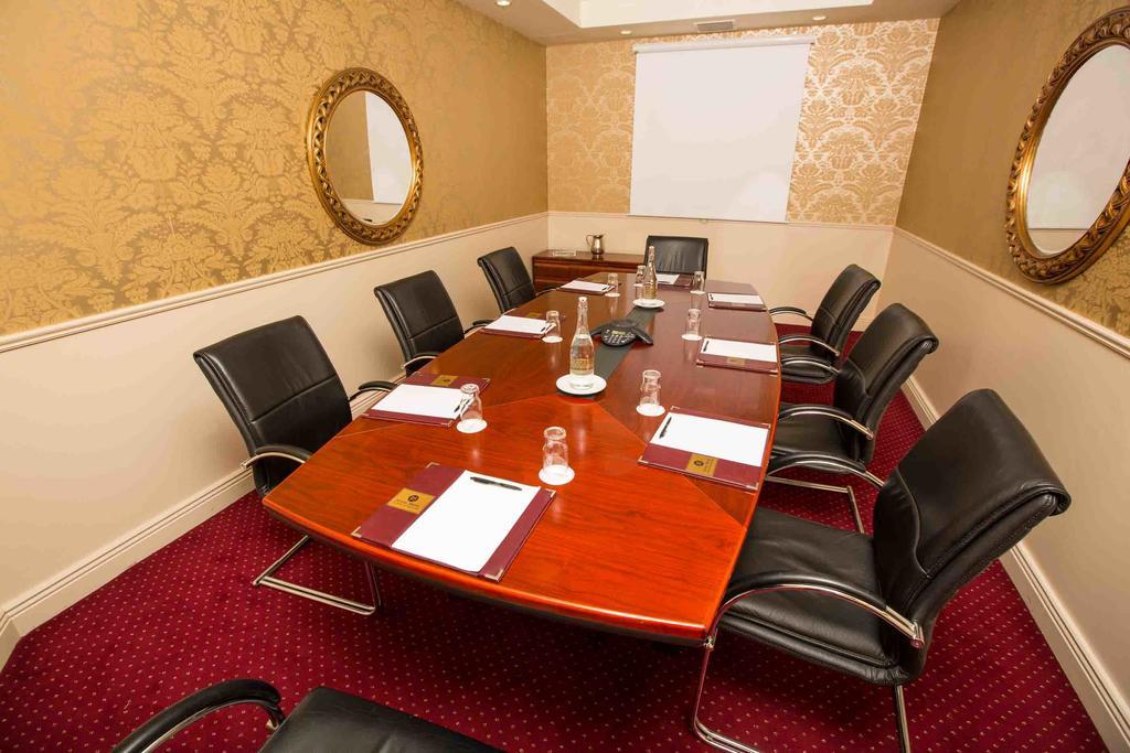 Anner Hotel Thurles Eksteriør billede