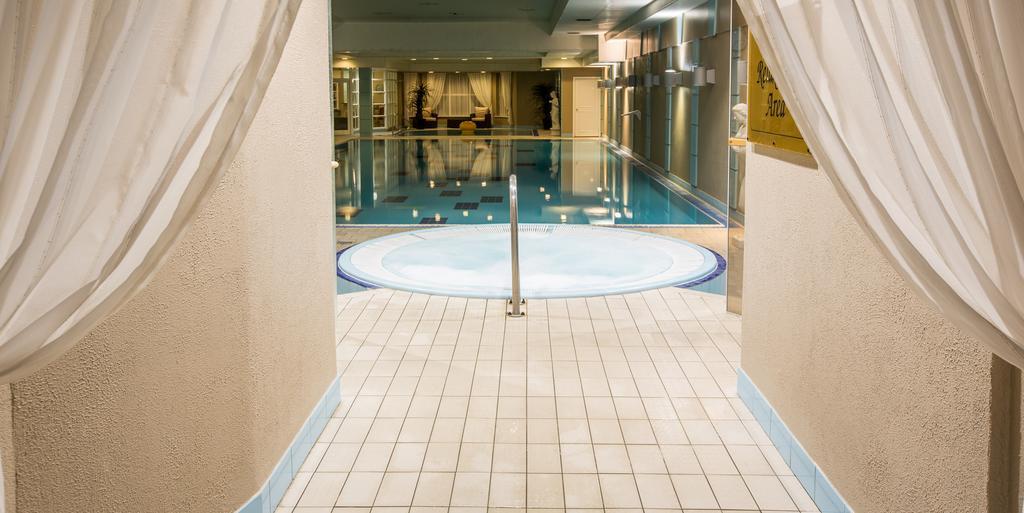 Anner Hotel Thurles Eksteriør billede