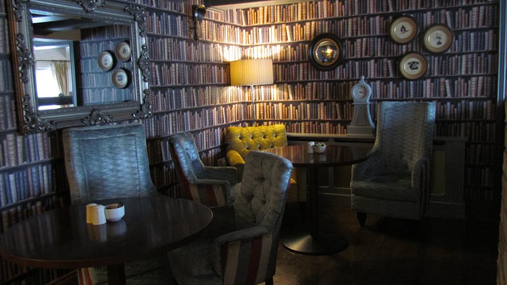 Anner Hotel Thurles Eksteriør billede